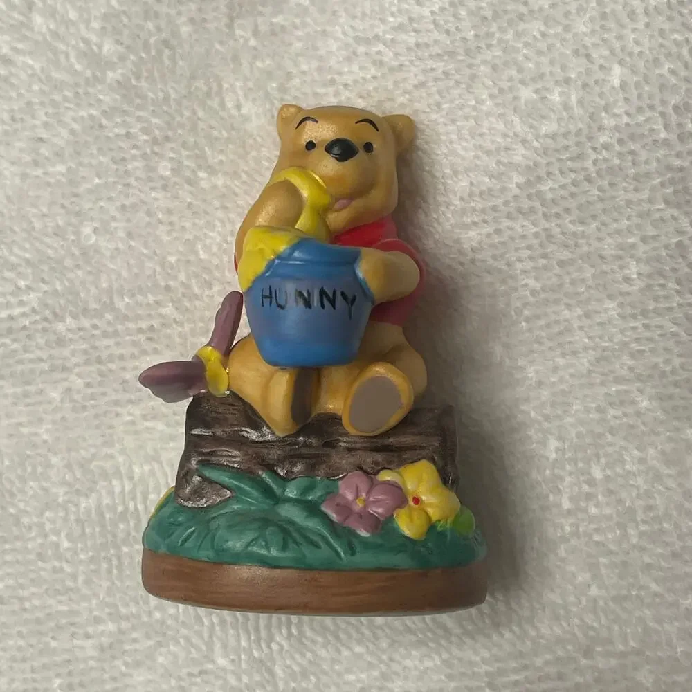 Disney Winnie the Pooh Washrag and Hand Towel Set & Figurine